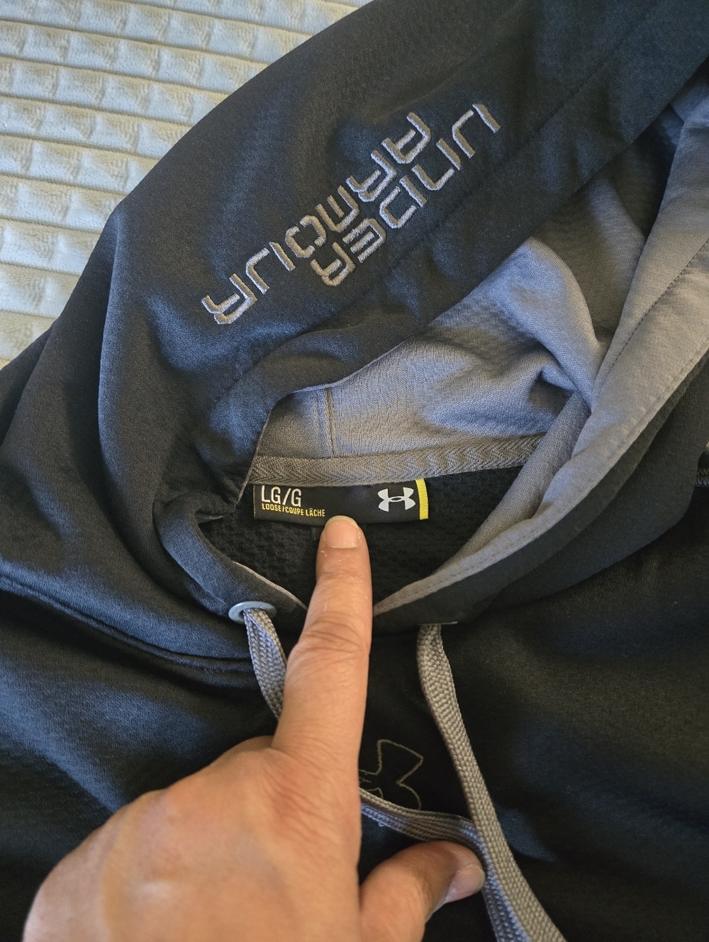Under Armour Black Hoodie and Jogger Set with Gray Drawstrings - Picture 2 of 3